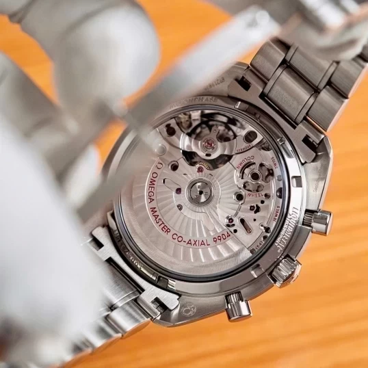 Omega Speedmaster Moonwatch Co-Axial Master Chronometer Moonphase Chronograph Ref.304.33.44.52.01.001