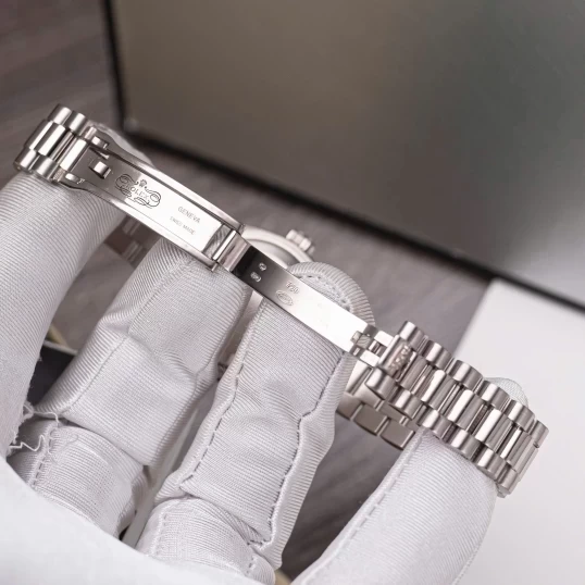Rolex Oyster Perpetual Lady-Datejust 179159 MOP Dial