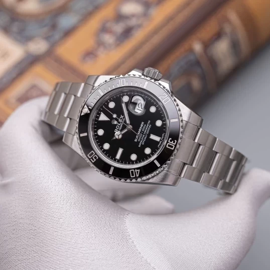 Rolex Oyster Perpetual Submariner Date 40 mm 116610LN