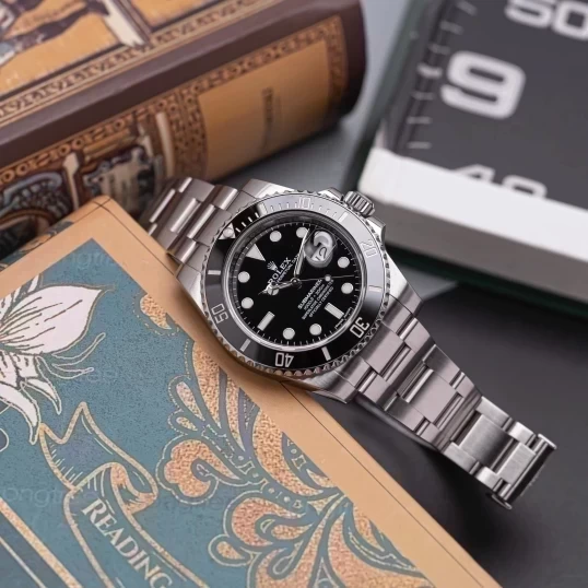 Rolex Oyster Perpetual Submariner Date 40 mm 116610LN