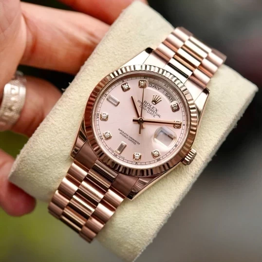 Rolex Oyster Perpetual Day-Date 118235 Sundust Diamond Everose Gold