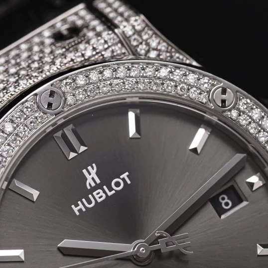 Hublot Classic Fusion Titanium Pave Diamond Grey Dial 42mm 542.NX.7071.LR