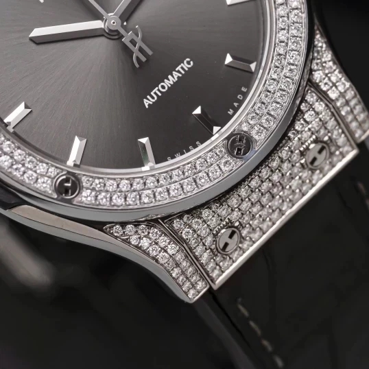 Hublot Classic Fusion Titanium Pave Diamond Grey Dial 42mm 542.NX.7071.LR