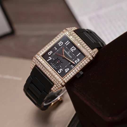 Jaeger-LeCoultre Reverso Squadra Hometime 18k Rose Gold Q7002671 Custom Diamonds