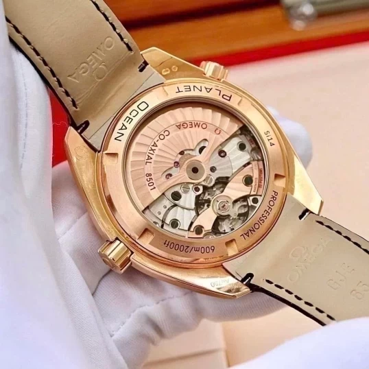 Omega Seamaster Planet Ocean 600M Co-Axial 42mm Ref 232.58.42.21.01.001– Red Gold / Diamond / Alligator