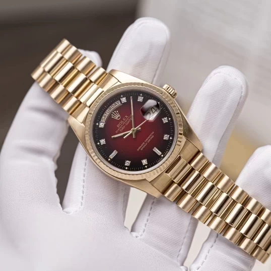 Rolex Oyster Perpetual Day-Date 36mm Ref. 18038 – Ombre Red Dial