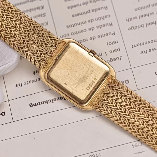 Audemars Piguet Vintage Rectangular 18K Yellow Gold – Diamond Bezel – Mesh Bracelet