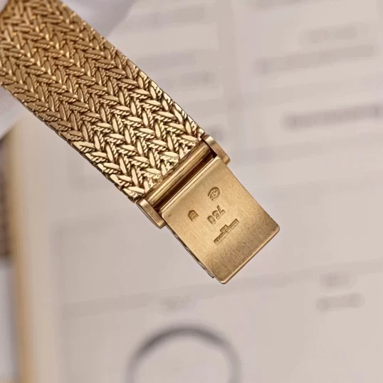 Audemars Piguet Vintage Rectangular 18K Yellow Gold – Diamond Bezel – Mesh Bracelet