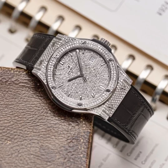 Hublot Classic Fusion Titanium 42mm Ref. 542.NX.2611.LR Custom Full Diamonds Pave