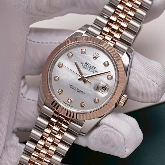 Rolex Oyster Perpetual Datejust 41mm 126331 MOP Dial