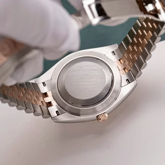 Rolex Oyster Perpetual Datejust 41mm 126331 MOP Dial
