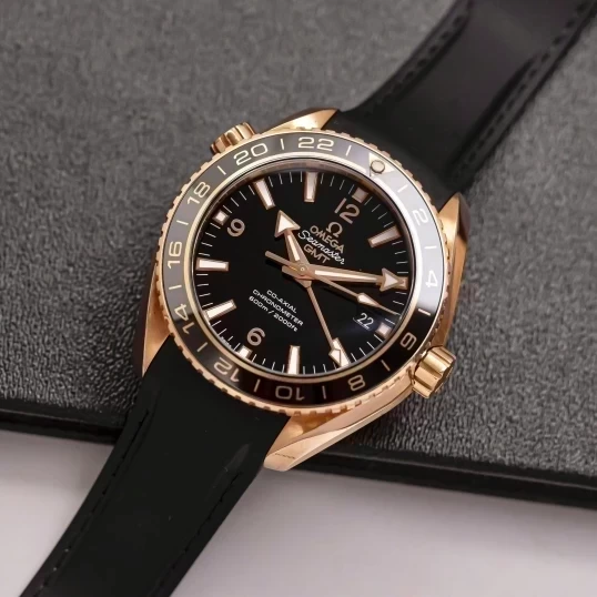 Omega Seamaster Planet Ocean 600M Co-Axial GMT 44mm 18K Sedna™ Gold Black Dial