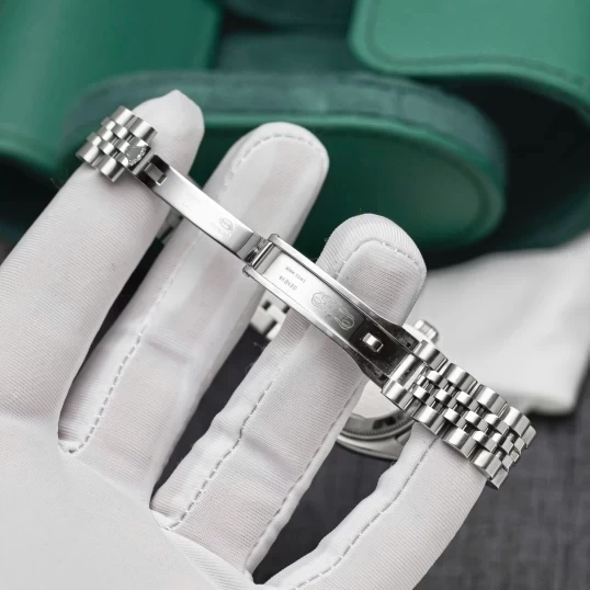 Rolex Oyster Perpetual Lady-Datejust 26mm Ref. 179174 Silver Dial