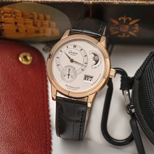 Glashutte Original PanoMatic Lunar Mondphase 90-02-01-01-04