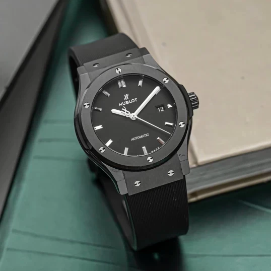 Hublot Classic Fusion Black Magic 42mm Ref. 542.CM.1171.RX