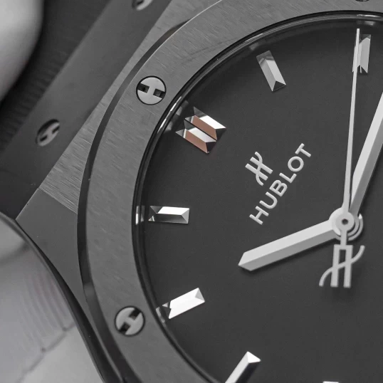 Hublot Classic Fusion Black Magic 42mm Ref. 542.CM.1171.RX