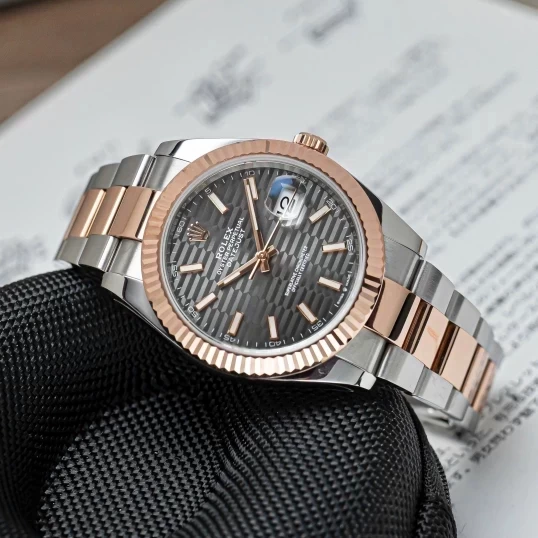 Rolex Oyster Perpetual Datejust 41mm Ref. 126301 Mặt số hoạ tiết gạch ( Brick Pattern Dial )