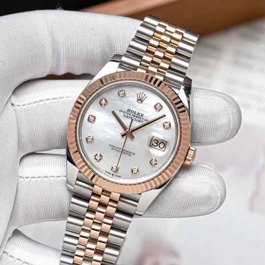 Rolex Oyster Perpetual Datejust 41mm 126331 MOP Dial ( Khảm trai trắng)