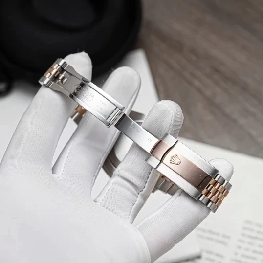 Rolex Oyster Perpetual Datejust 41mm 126331 MOP Dial ( Khảm trai trắng)
