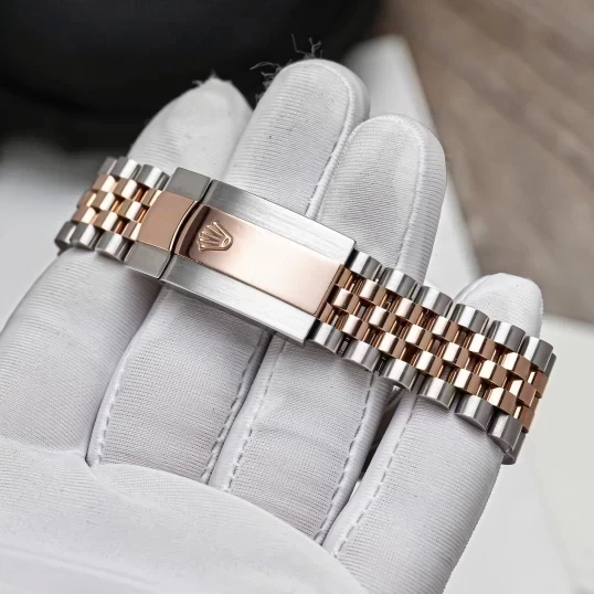 Rolex Oyster Perpetual Datejust 41mm 126331 MOP Dial ( Khảm trai trắng)
