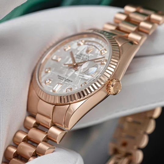 Rolex Oyster Perpetual Day-Date 36mm Mặt số thiên thạch - Ref 118235