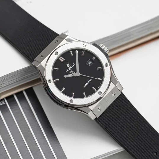 Hublot Classic Fusion Titanium 42mm Ref. 542.NX.1270.RX