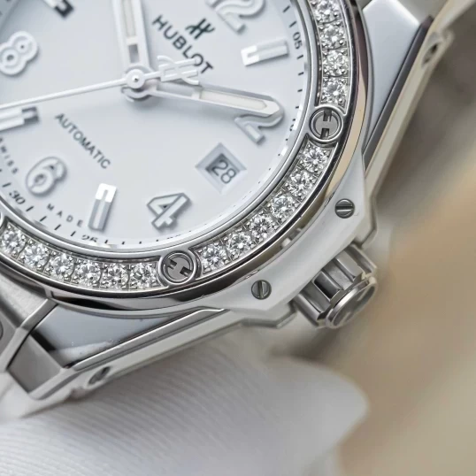 Hublot Big Bang One Click Steel White Diamonds 33mm Ref. 485.SE.2010.RW.1204