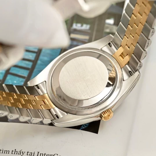 Rolex Oyster Perpetual Datejust 36mm Champagne Diamond Dial - Ref. 116233
