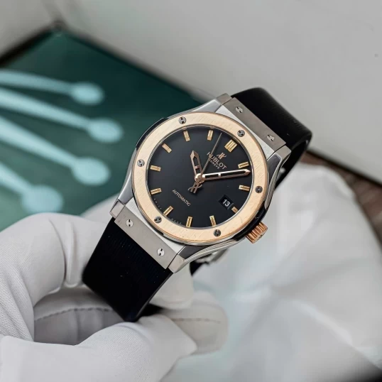 Hublot Classic Fusion Titanium Mix Gold 42mm – Ref. 542.NO.1180.RX