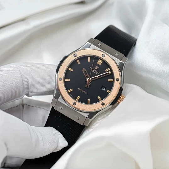 Hublot Classic Fusion Titanium Mix Gold 42mm – Ref. 542.NO.1180.RX