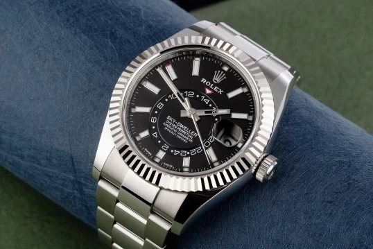 Rolex Oyster Perpetual Sky-Dweller 42mm 326934 - Back Dial