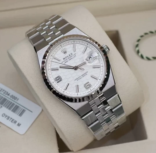 Rolex Oyster Perpetual Land-Dweller 36 Ref. 127234-0001 – Mặt số trắng họa tiết