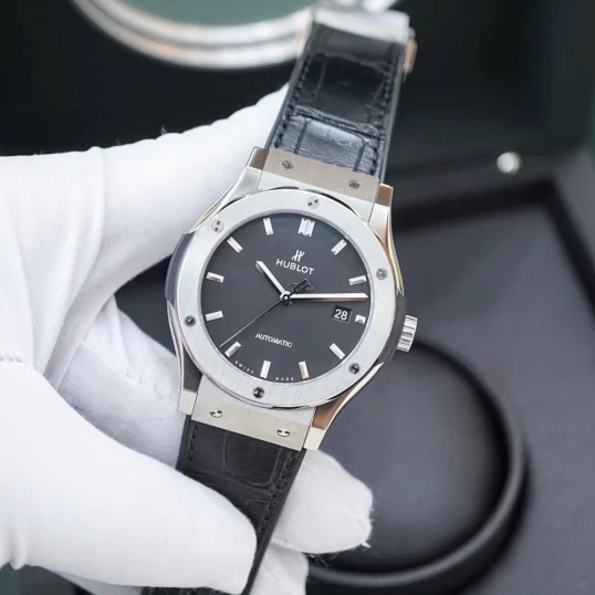 Hublot Classic Fusion 42mm Black Dial – Ref. 542.NX.1171.LR