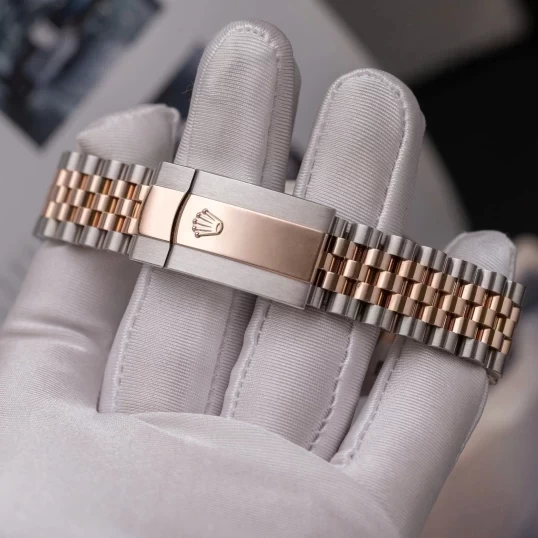 Rolex Oyster Perpetual Datejust 41 Ref. 126331 Sundust Diamond Dial
