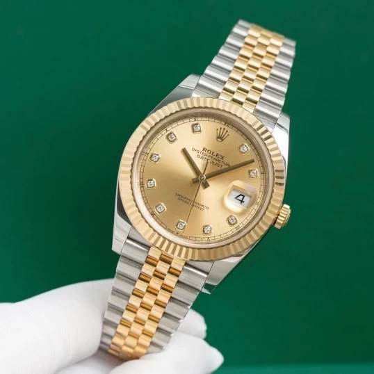 Rolex Oyster Perpetual Datejust 41 Ref. 126333 Champagne Dial