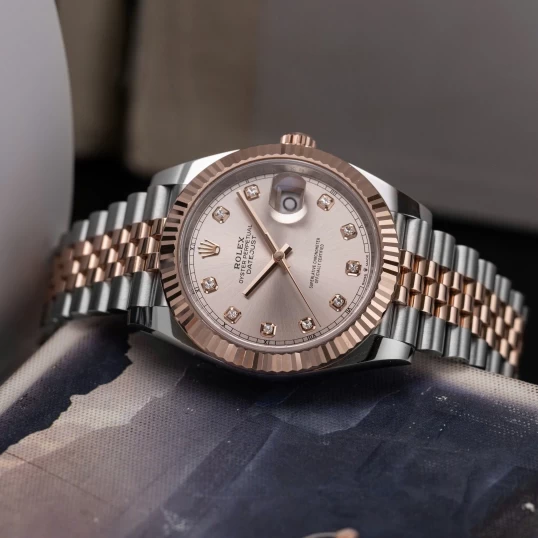 Rolex Oyster Perpetual Datejust 41 Ref. 126331 Sundust Dial