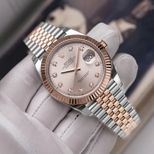 Rolex Oyster Perpetual Datejust 41 Ref. 126331 Sundust Dial