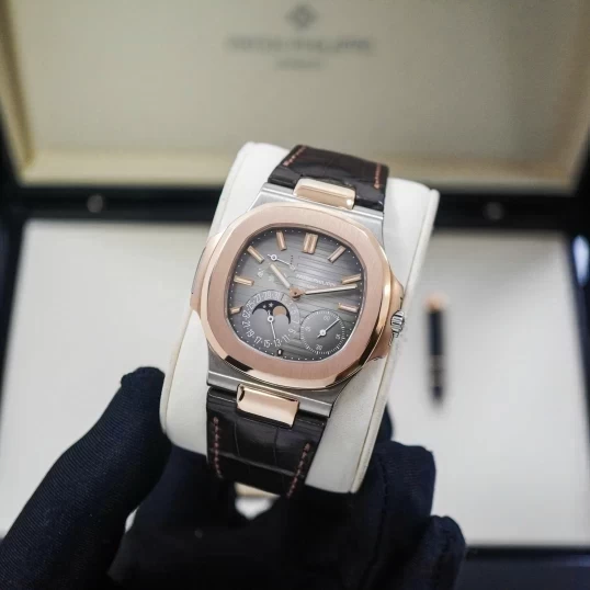 Patek Philippe Nautilus Moonphase Power Reserve 40mm Ref. 5712GR-001