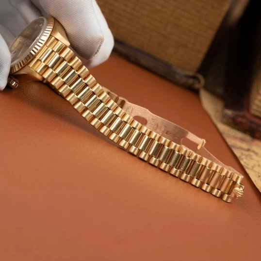 Rolex Oyster Perpetual Lady-Datejust Champagne Dial Diamond 26mm – Ref. 69178