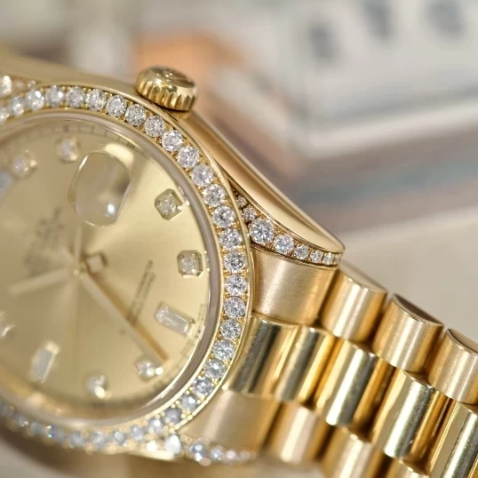 Rolex Oyster Perpetual Day-Date 36mm Ref.118338 – Champagne Dial Diamond