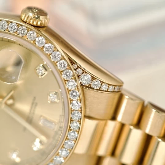 Rolex Oyster Perpetual Day-Date 36mm Ref.118338 – Champagne Dial Diamond