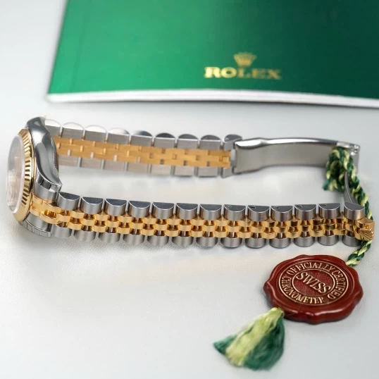 Rolex Oyster Perpetual Lady Datejust 26mm Ref. 179173 – Champagne Floral Dial Diamond