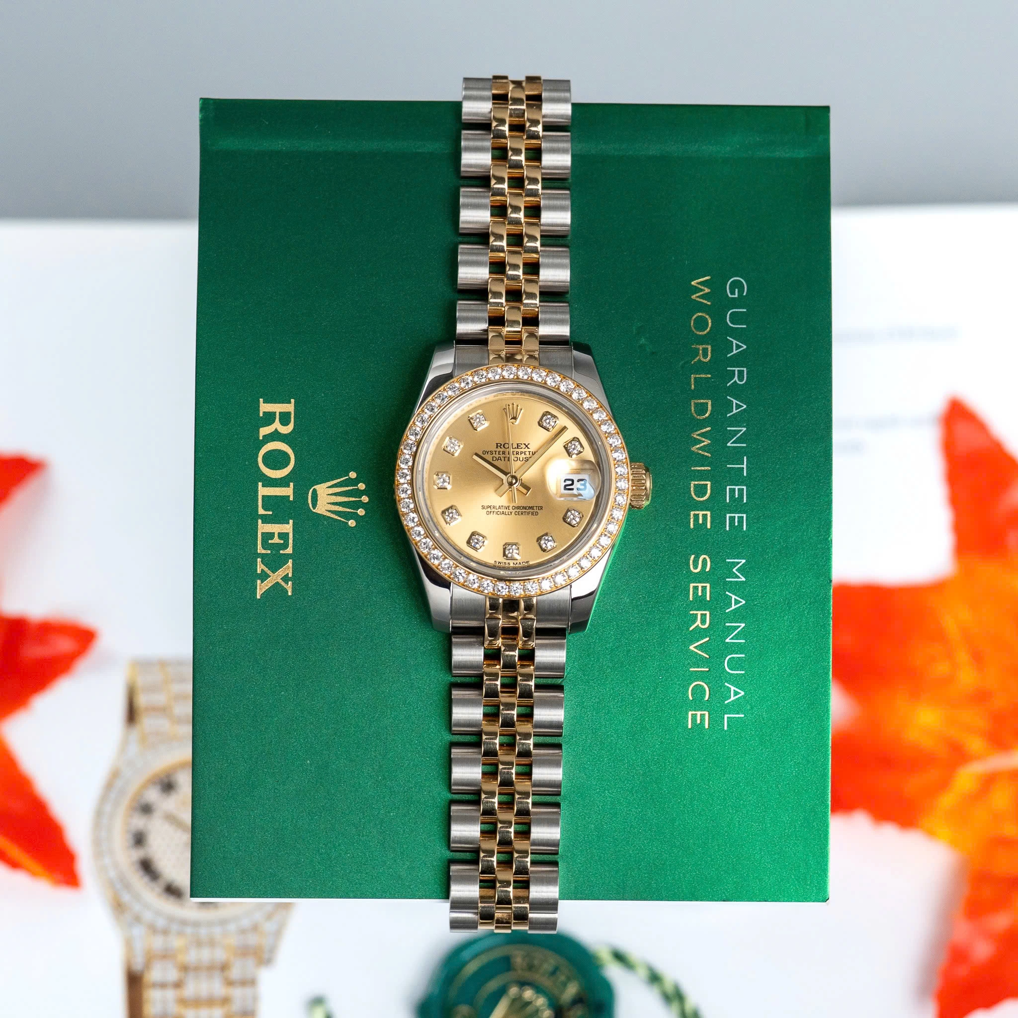 Rolex Oyster Perpetual Lady-Datejust 26mm Ref. 179383– Champagne Dial Diamond Bezel