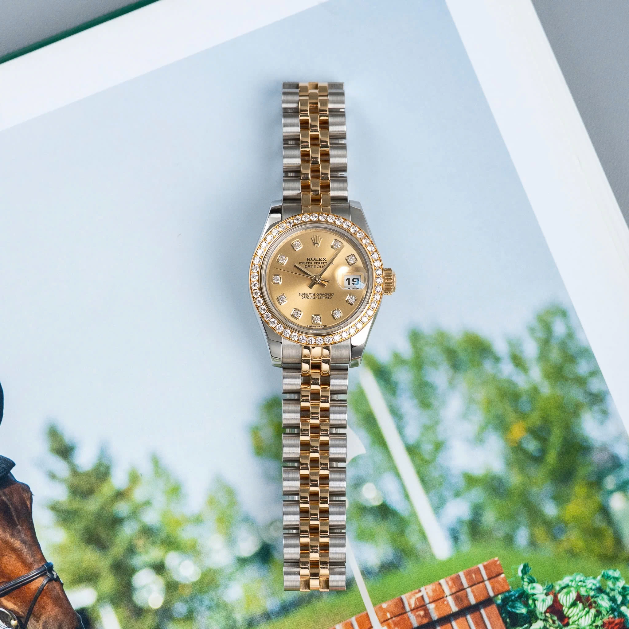 Rolex Oyster Perpetual Lady-Datejust 26mm Ref. 179383– Champagne Dial Diamond Bezel