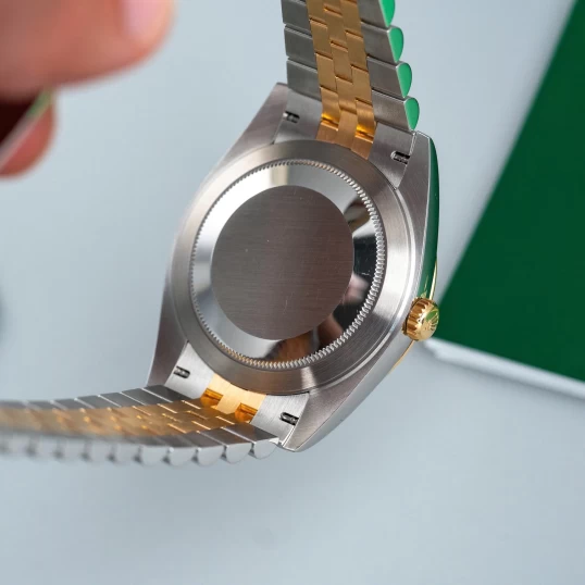 Rolex Oyster Perpetual Datejust 36 Ref. 126333 – MOP Dial Diamond