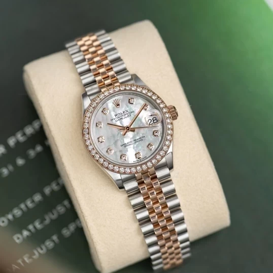 Rolex Oyster Perpetual Datejust 31mm – Ref. 278381RBR – White MOP Diamond Dial
