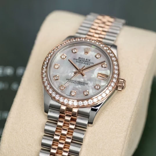 Rolex Oyster Perpetual Datejust 31mm – Ref. 278381RBR – White MOP Diamond Dial