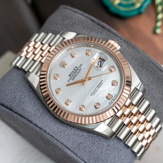 Rolex Oyster Perpetual Datejust Ref. 126331 White MOP Dial - 41mm