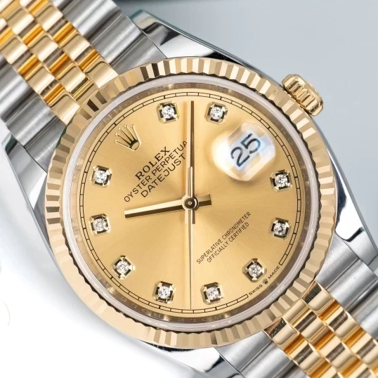Rolex Oyster Perpetual Datejust 36 Ref. 126233 – Champagne Diamond Dial