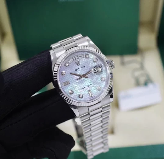 Rolex Oyster Perpetual Day-Date 36mm Ref. 118239-0277 – Oxford MOP Diamond Dial